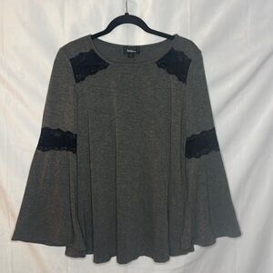 AMYWEAR GREY LACE DETAIL FLOWY SLEEVE SWEATER (XL)